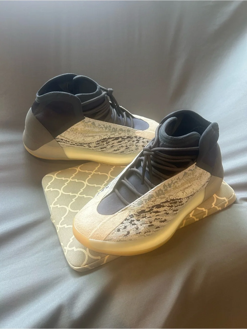 Adidas / Yeezy QNTM “Sea Teal” (GREAT CONDITION)